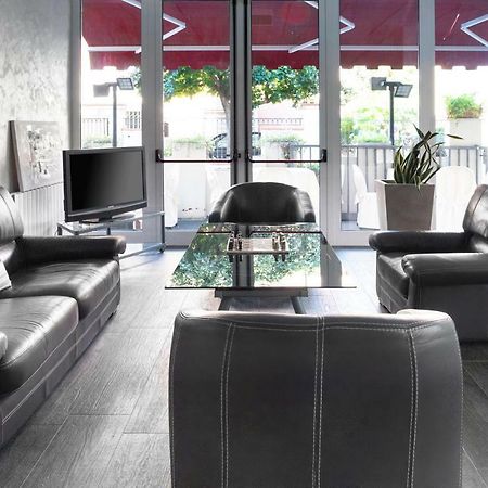 Hotel Saxon Rimini Luaran gambar