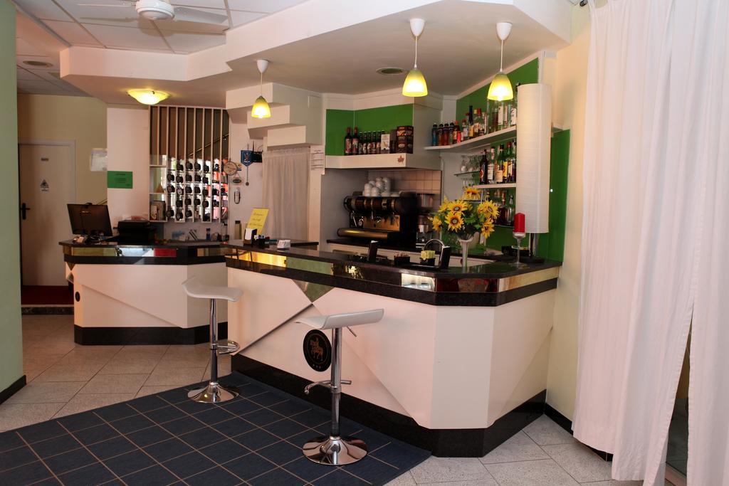 Hotel Saxon Rimini Luaran gambar