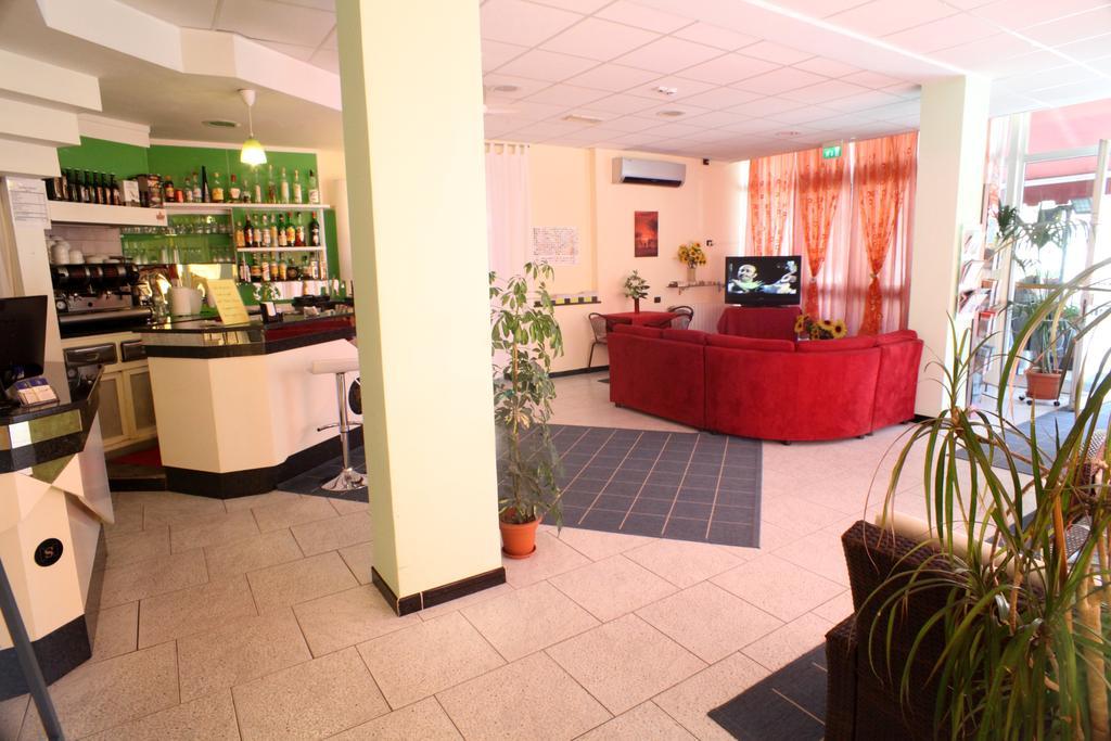 Hotel Saxon Rimini Luaran gambar