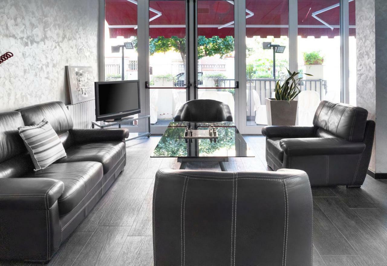Hotel Saxon Rimini Luaran gambar